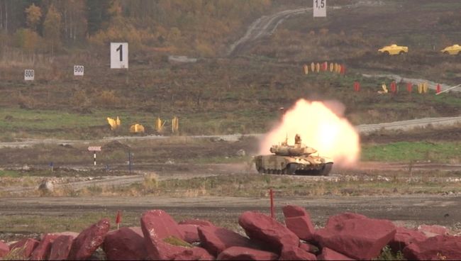 Новинки RAE-2013: танк с режимом охотник-стрелок и бронированный Тайфун