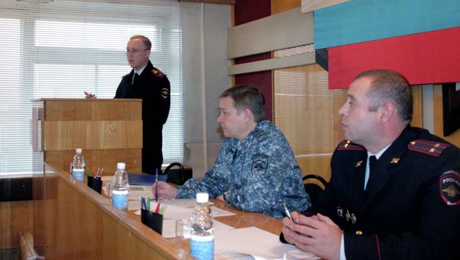 Поездка руководителя УМВД по Томской области Игоря Митрофанова в Александровский район Поездка руководителя УМВД по Томской области Игоря Митрофанова в Александровский район