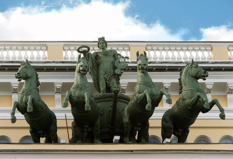 Александринский театр, Санкт-Петербург Архитектор: Карл Росси, 1832. Из проекта Александра Иванишина. Александринский театр, Санкт-Петербург Архитектор: Карл Росси, 1832. Из проекта Александра Иванишина.