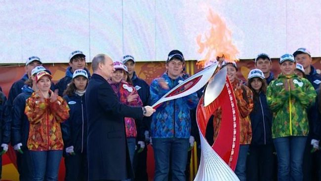 Огонь Сочи-2014 стартует по России с Красной площади Огонь Сочи-2014 стартует по России с Красной площади