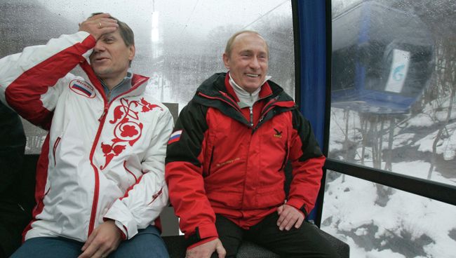 Заместитель председателя правительства РФ Александр Жуков и президент России Владимир Путин Заместитель председателя правительства РФ Александр Жуков и президент России Владимир Путин