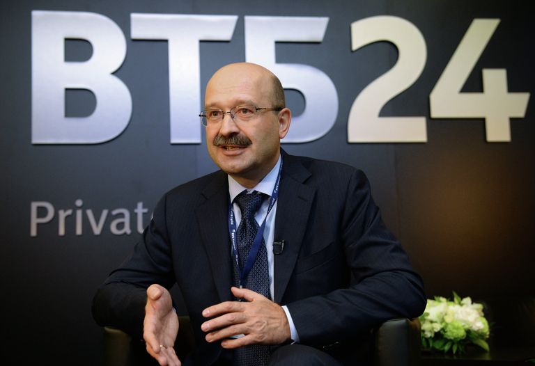 Президент-председатель правления ОАО ВТБ 24 Михаил Задорнов выступает на форуме ВТБ Капитал РОССИЯ ЗОВЕТ! в Москве Президент-председатель правления ОАО ВТБ 24 Михаил Задорнов выступает на форуме ВТБ Капитал РОССИЯ ЗОВЕТ! в Москве