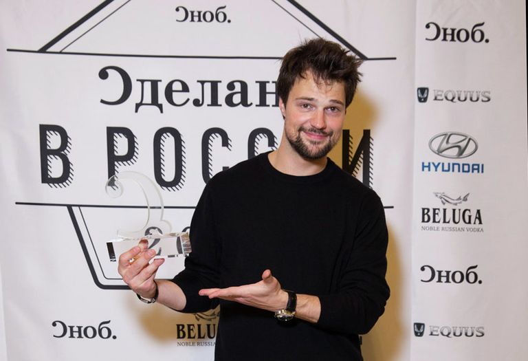 Актер Данила Козловский на церемонии вручения премии журнала Сноб Сделано в России Актер Данила Козловский на церемонии вручения премии журнала Сноб Сделано в России