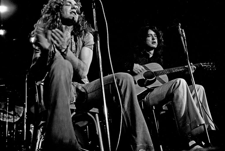 Акустический концерт рок-группы Led Zeppelin, 1973 год Акустический концерт рок-группы Led Zeppelin, 1973 год