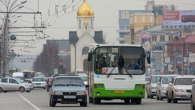 Автобус в России. Архивное фото Автобус в России. Архивное фото