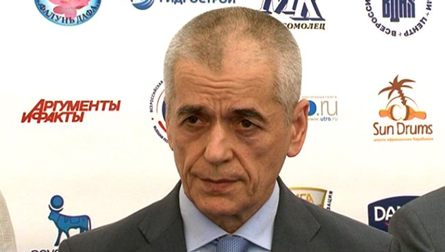 Вино, молоко, сало - какие запреты вводил глава Роспотребнадзора Онищенко