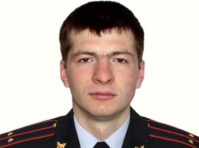 Артем Харин, погибший при обстреле в Новосибирске инспектор ДПС Артем Харин, погибший при обстреле в Новосибирске инспектор ДПС