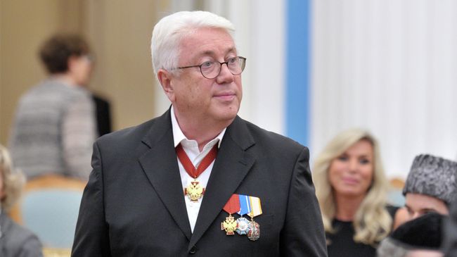 Артист Владимир Винокур во время церемонии вручения государственных наград в Кремле. Архивное фото Артист Владимир Винокур во время церемонии вручения государственных наград в Кремле. Архивное фото