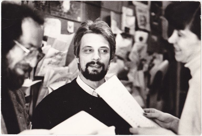 Алексей Венедиктов, Сергей Корзун, Татьяна Пелипейко в редакции Эха Москвы на Никольской, 7. Москва, 1993 год. 