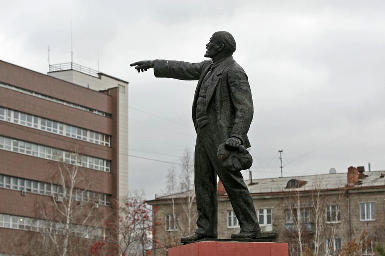 Первый памятник Ленину в Новосибирске Первый памятник Ленину в Новосибирске