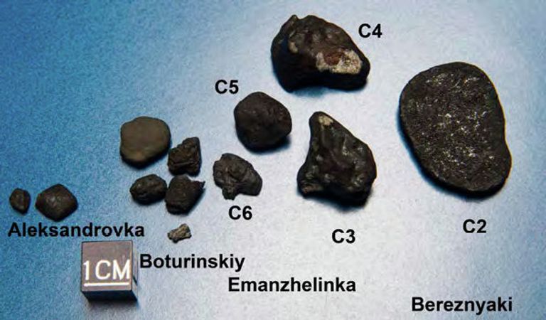 Фрагменты челябинского космического тела 