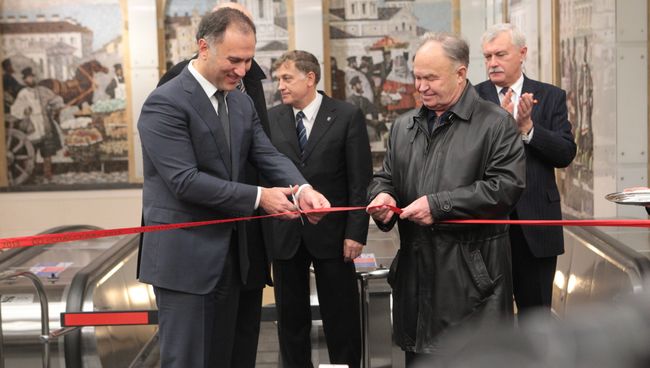 Открытие нового вестибюля станции метро Спасская в Петербурге. Фото с места события Открытие нового вестибюля станции метро Спасская в Петербурге. Фото с места события