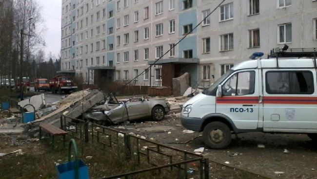 Взрыв бытового газа в Сергиево-Посадском муниципальном районе Московской области, фото с места события Взрыв бытового газа в Сергиево-Посадском муниципальном районе Московской области, фото с места события