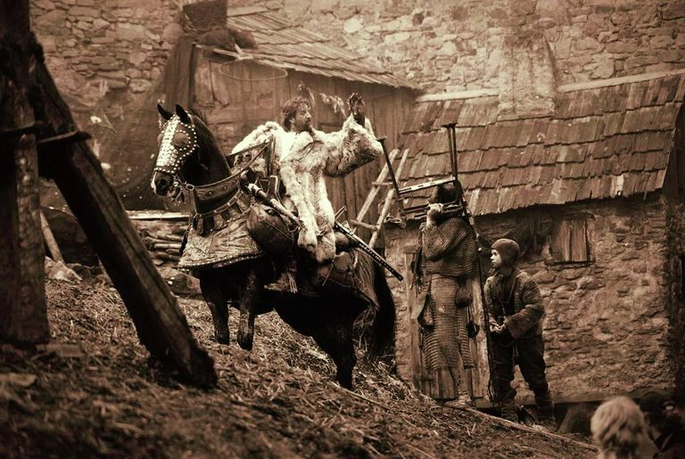 Кадр из фильма Трудно быть богом Кадр из фильма Трудно быть богом