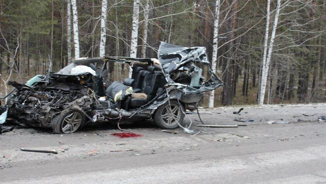 Автобус столкнулся с иномаркой в Новосибирской области Автобус столкнулся с иномаркой в Новосибирской области