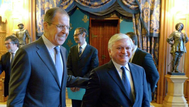 Встреча глав МИД России и Армении С.Лаврова и Э.Налбандяна. Архивное фото Встреча глав МИД России и Армении С.Лаврова и Э.Налбандяна. Архивное фото