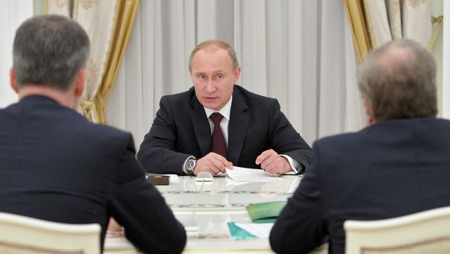 В.Путин встретился с руководителями непарламентских партий. Фото с места события В.Путин встретился с руководителями непарламентских партий. Фото с места события