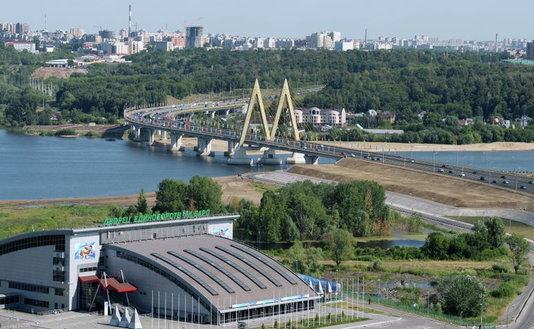 Дворец единоборств Ак Барс и мост Миллениум в Казани Дворец единоборств Ак Барс и мост Миллениум в Казани