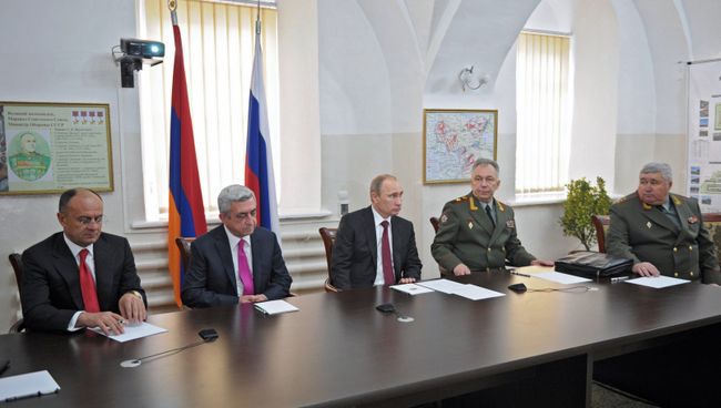 Государственный визит В.Путина в Армению, фото с места события Государственный визит В.Путина в Армению, фото с места события