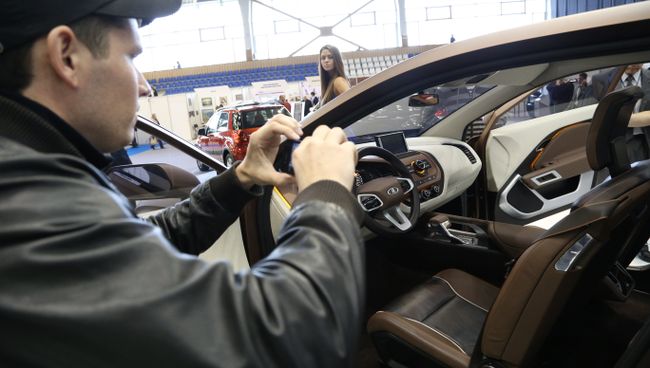 Новые модели LADA, фото с места события Новые модели LADA, фото с места события