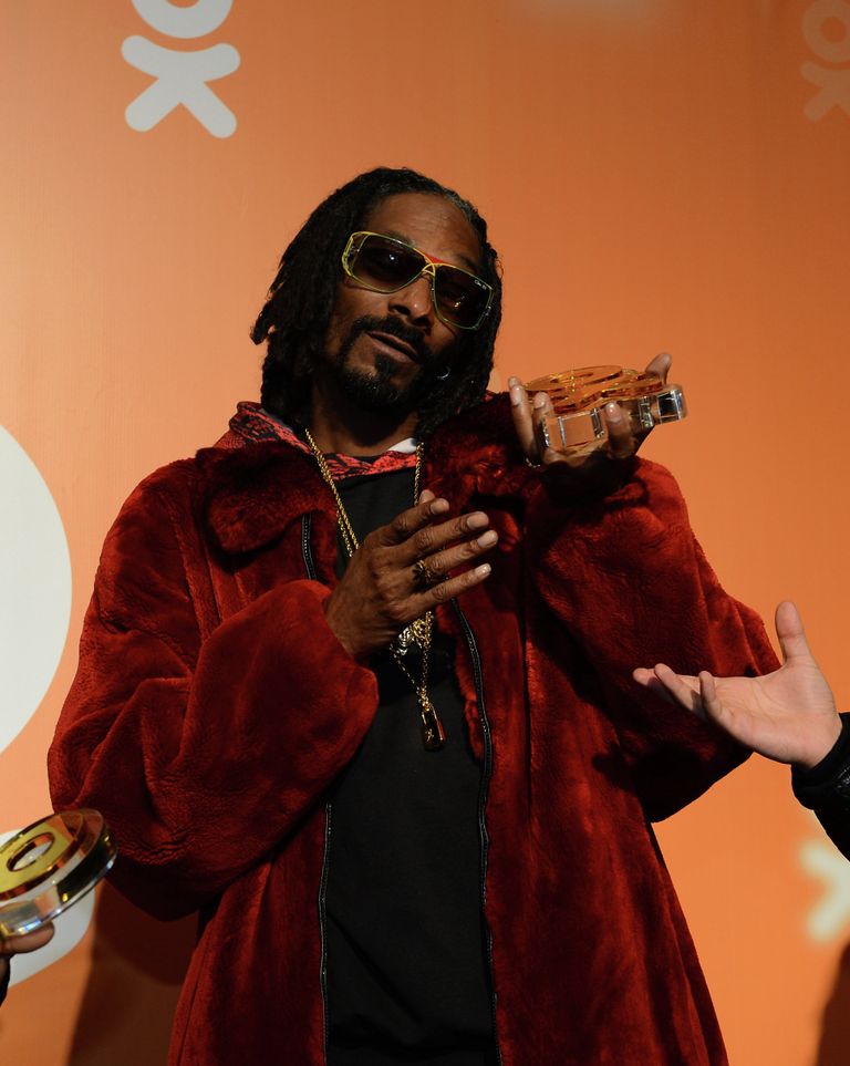 Актер Келвин Кордозар Бродус-младший (Snoop Dogg) на премьере фильма Одноклассники.ru: Накликай удачу Актер Келвин Кордозар Бродус-младший (Snoop Dogg) на премьере фильма Одноклассники.ru: Накликай удачу
