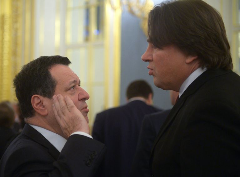 Председатель комитета Госдумы РФ по бюджету и налогам Андрей Макаров и генеральный директор Первого канала Константин Эрнст Председатель комитета Госдумы РФ по бюджету и налогам Андрей Макаров и генеральный директор Первого канала Константин Эрнст