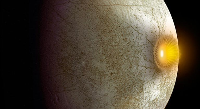 Ученые предполагают, что глинистые материалы оказались на поверхности Европы в результате столкновения со спутником кометы или астероида – и на изображении показали, как мог выглядеть взрыв при этом столкновении. Ученые предполагают, что глинистые материалы оказались на поверхности Европы в результате столкновения со спутником кометы или астероида – и на изображении показали, как мог выглядеть взрыв при этом столкновении.