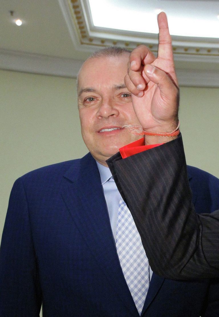  Тележурналист Дмитрий Киселев на праздновании 7-ой годовщины компании Императорский портной в отеле Ритц-Карлтон. 