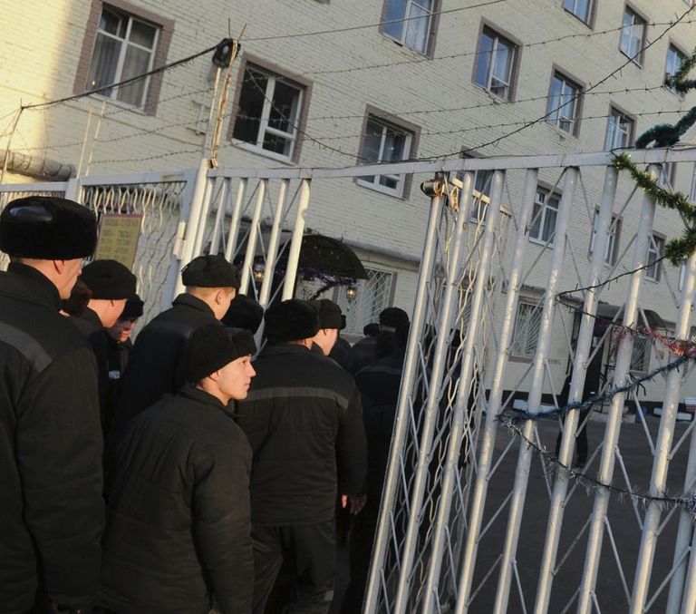 Томский адвокат о том, почему юристы не приветствуют амнистию к 20-летию Конституции Томский адвокат о том, почему юристы не приветствуют амнистию к 20-летию Конституции