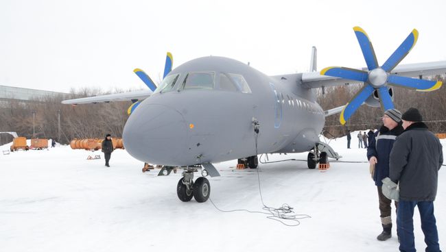 Самолет Ан-140 Самолет Ан-140
