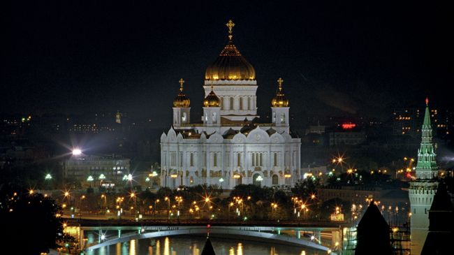 Вид на Храм Христа Спасителя. Архивное фото Вид на Храм Христа Спасителя. Архивное фото