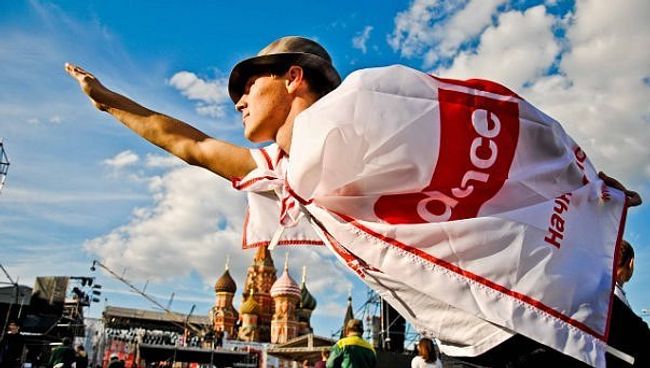 Волонтер dance4life на акции