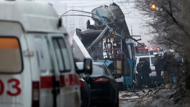 Взрыв в троллейбусе в Волгограде. Фото с места события Взрыв в троллейбусе в Волгограде. Фото с места события