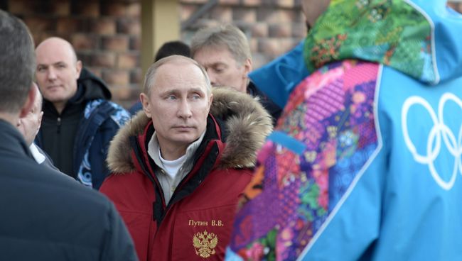 Президент России Владимир Путин во время поездки в Сочи Президент России Владимир Путин во время поездки в Сочи