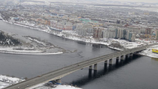 Красноярск, виды города, Октябрьский мост. Архивное фото Красноярск, виды города, Октябрьский мост. Архивное фото