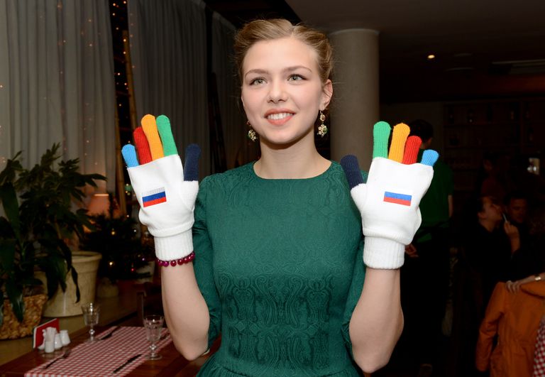 Актриса Таисия Вилкова перед премьерой фильма Чемпионы Актриса Таисия Вилкова перед премьерой фильма Чемпионы