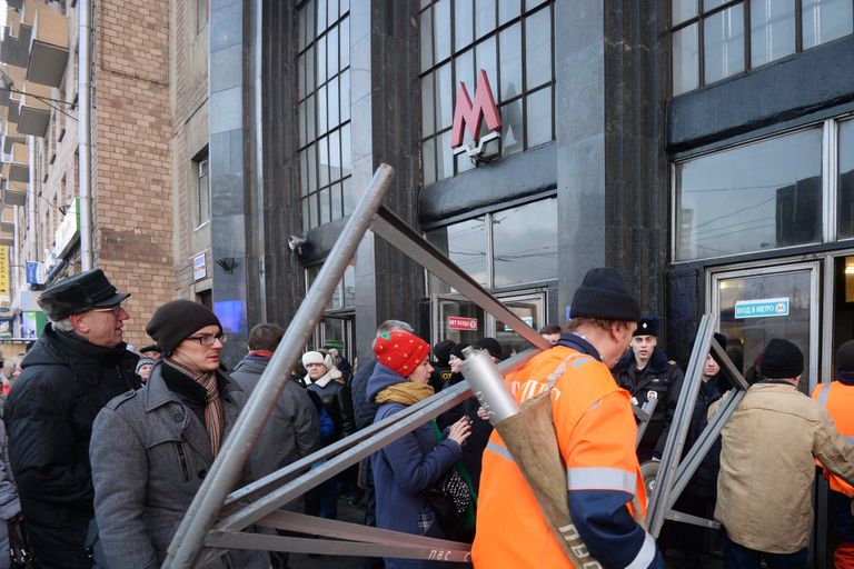 Строительная свая пробила тоннель на зеленой ветке столичного метро Строительная свая пробила тоннель на зеленой ветке столичного метро