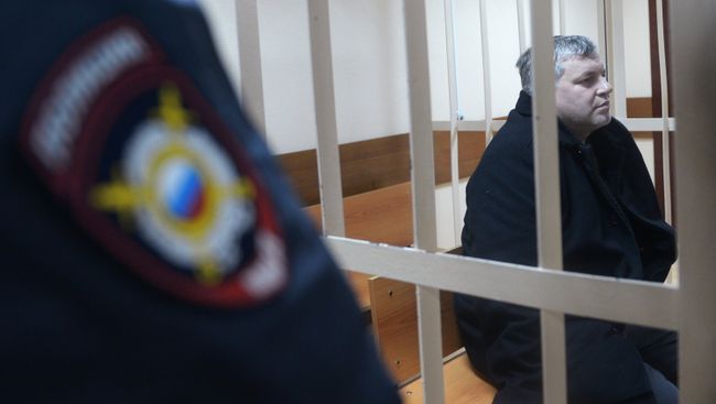 Начальник полиции аэропорта Домодедово Максим Титов в Пресненском суде Москвы. Фото с места событий