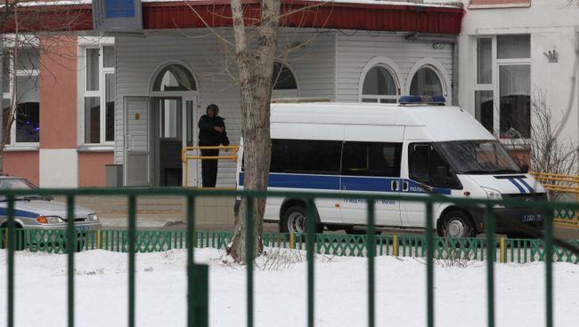 Мужчина открыл стрельбу в московской школе. Архивное фото