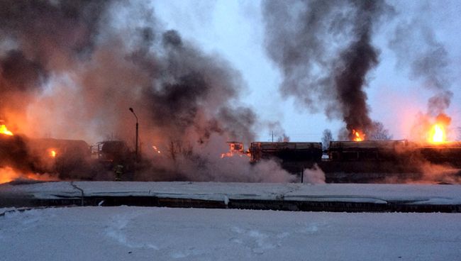 Цистерны с конденсатом сжиженного газа сошли с рельс в Кировской области Цистерны с конденсатом сжиженного газа сошли с рельс в Кировской области