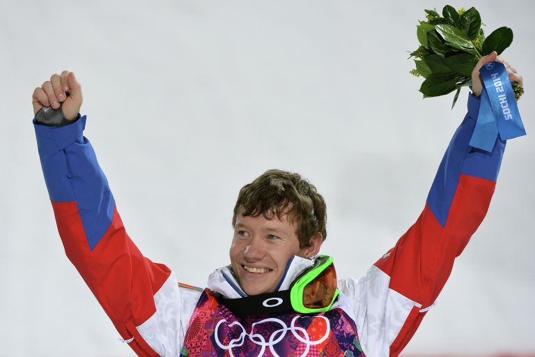 Александр Смышляев (Россия), завоевавший бронзовую медаль в могуле на Олимпиаде в Сочи