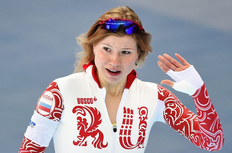 Ольга Фаткулина (Россия) после финиша второго забега на 500 метров в соревнованиях по конькобежному спорту Ольга Фаткулина (Россия) после финиша второго забега на 500 метров в соревнованиях по конькобежному спорту