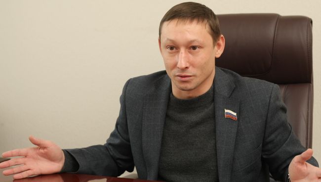 Депутат заксобрания Новосибирской области Евгений Подгорный, архивное фото Депутат заксобрания Новосибирской области Евгений Подгорный, архивное фото