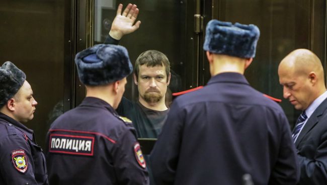 Слушания в суде по существу уголовного дела С.Удальцова и Л.Развозжаева. Архивное фото Слушания в суде по существу уголовного дела С.Удальцова и Л.Развозжаева. Архивное фото