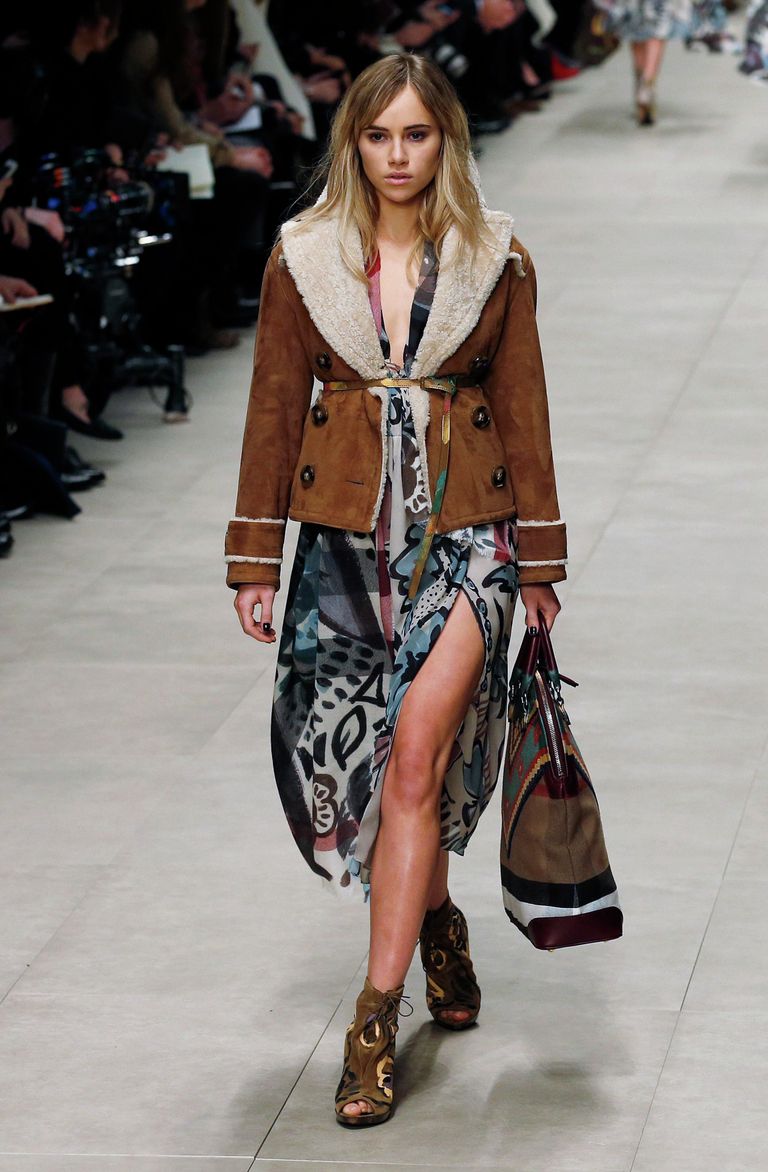 Показ Burberry Prorsum на Неделе моды в Лондоне Показ Burberry Prorsum на Неделе моды в Лондоне