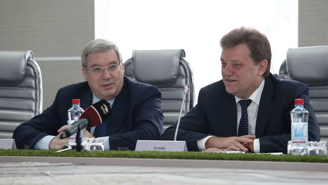 Полномочный представитель Президента Российской Федерации в СФО Виктор Толоконский (слева) и мэр Томска Иван Кляйн, фото с места событий Полномочный представитель Президента Российской Федерации в СФО Виктор Толоконский (слева) и мэр Томска Иван Кляйн, фото с места событий