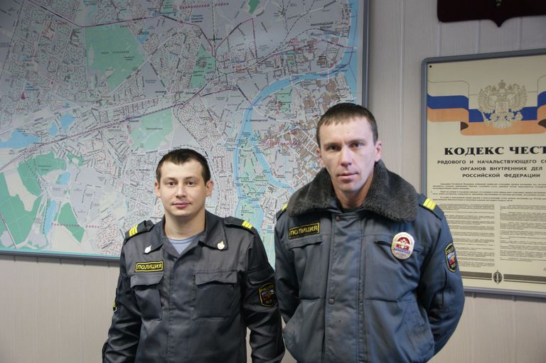Полицейские Руслан Мамедов и Михаил Смирнов Полицейские Руслан Мамедов и Михаил Смирнов