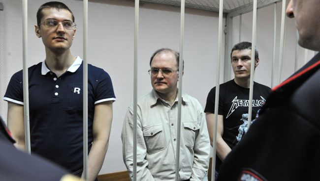 Оглашение приговора по уголовному делу о беспорядках на Болотной площади 6 мая 2012 года Оглашение приговора по уголовному делу о беспорядках на Болотной площади 6 мая 2012 года