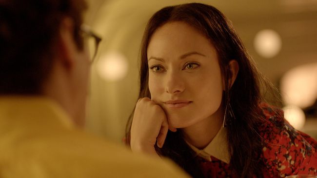 Кадр из фильма Она Кадр из фильма Она