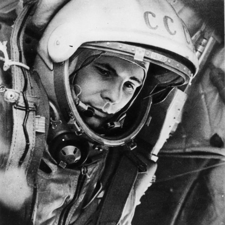 Юрий Гагарин Юрий Гагарин